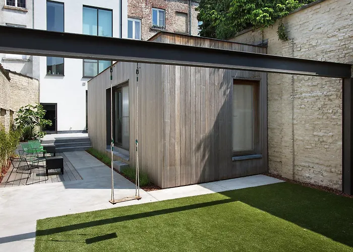 Snooz Bed and Breakfast