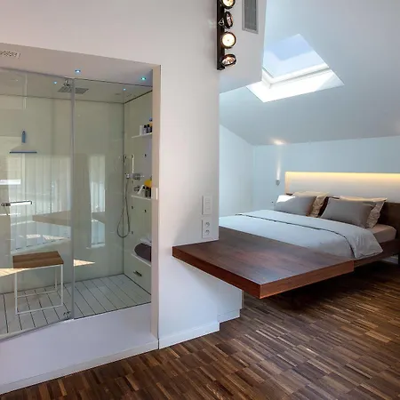 Snooz Bed & Breakfast